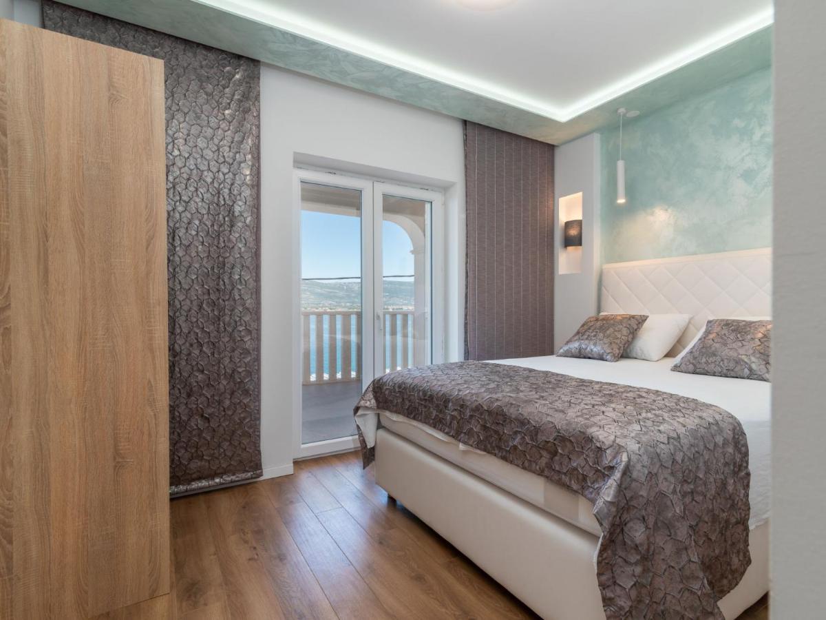 Apartment Mornar-3 By Interhome Trogir Exterior photo